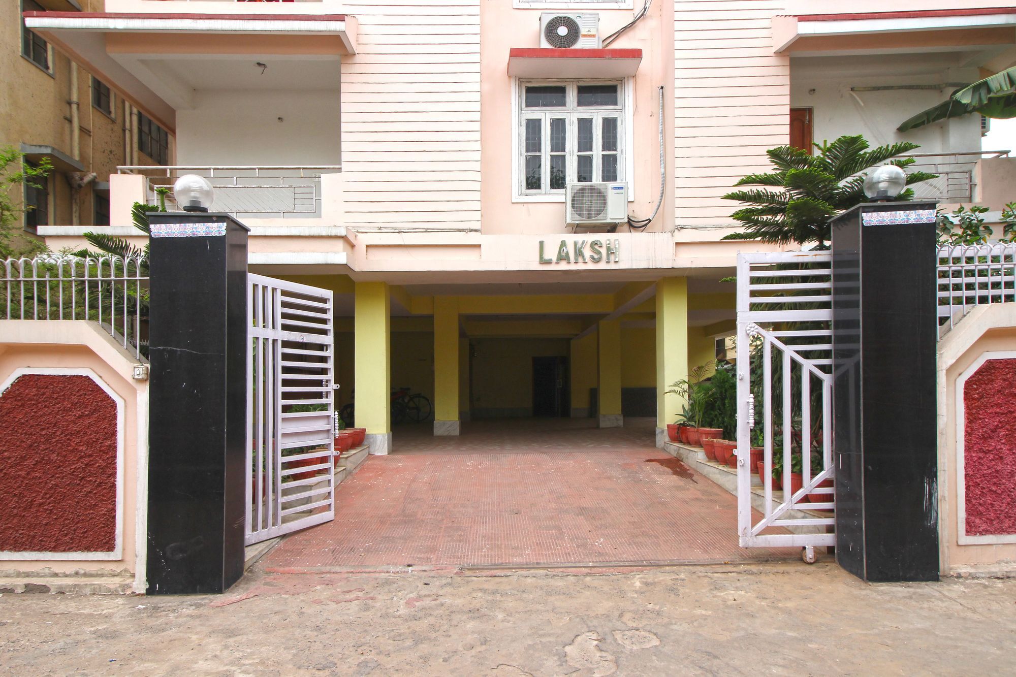 Oyo 4988 Near Bailey Road Hotel Danapur Exterior photo
